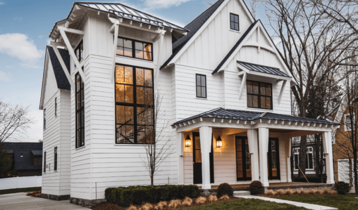 white-siding-with-black-trim - Wrightway Home Improvements white-siding-with-black-trim - Wrightway Home Improvements